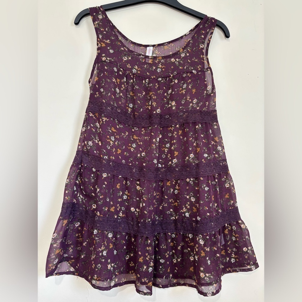 Xhilaration Boho Purple Mauve Floral Sheer Lace Ruffle Tunic Tank Top
